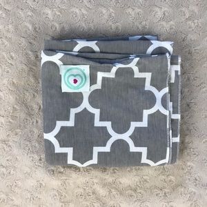 Kismet Love Collection Nursing Cover Gray White